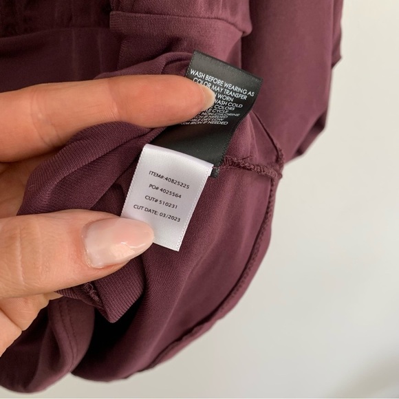 NWT Torrid studio knit quarter sleeve shirred top burgundy brown size 2X - Picture 7 of 8